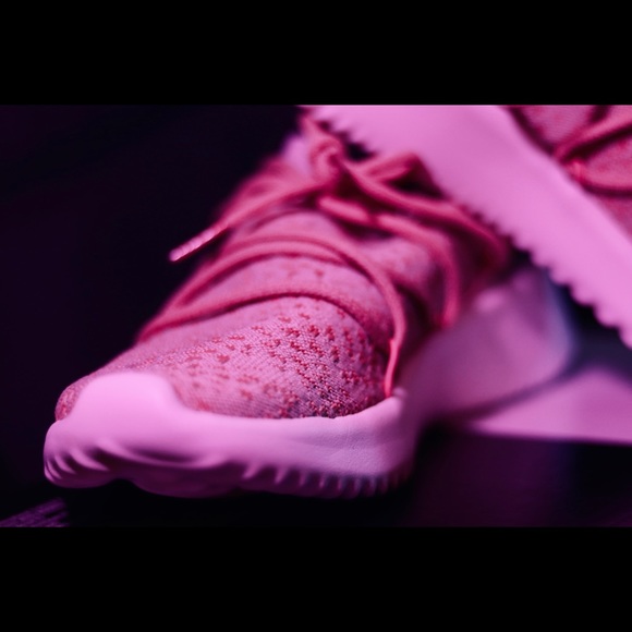 Adidas Ultimamotion Size 8.5 BRAND NEW - Picture 3 of 3